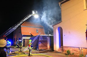 N&auml;chtlicher Brand in Bendeleben