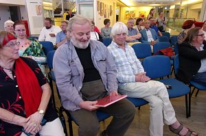 Vernissage in der Kreissparkasse - 30 Acrylbilder von Lutz Bolldorf sind derzeit zu sehen
