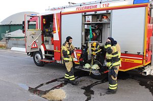 Feuerwehr&uuml;bung an der Biomethananlage in Bielen