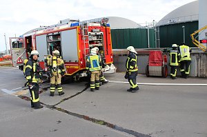 Feuerwehr&uuml;bung an der Biomethananlage in Bielen