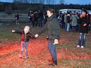 Osterfeuer-Party
