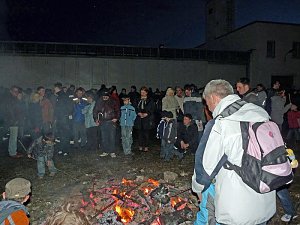 Osterfeuer-Party