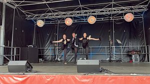 Die Eleven der Tanzschule Radeva in Aktion