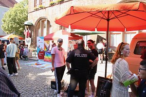 Stra&szlig;enfest auf dem Rathausplatz