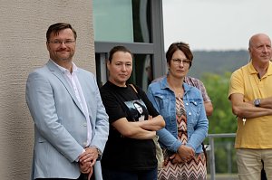 Sportzentrum "Am G&ouml;ldner" wurde feierlich er&ouml;ffnet. v.n.re.Th&uuml;ringer Landtagsabgeordneter Stefan Schard (CDU); Claudia Langhammer