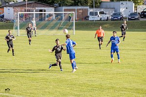 Lokalderby am Fu&szlig;e der Bleicher&ouml;der Berge