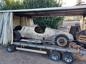 Vorbereitung f&uuml;r die Restaurierung - der Formel 2 Rennwagen Kurt Baums