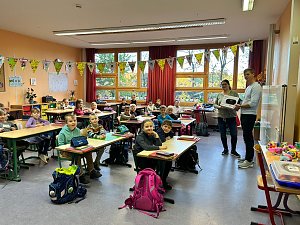 Neue Erstkl&auml;ssler begr&uuml;&szlig;t