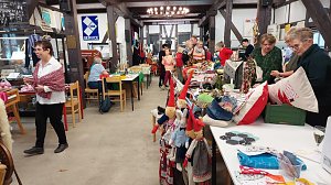 Im Tabakspeicher wird heute und morgen gesponnen, gefaltet oder gestrickt.