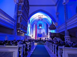 Eine besondere Kulisse f&uuml;r besondere Menschen: Vor 300 G&auml;sten fand in der Trinitatiskirche in Sondershausen das Benefizkonzert des Luftwaffenmusikkorps und die Ehrenamtsw&uuml;rdigung statt.
