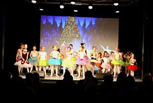 Getanzte Weihnachtsm&auml;rchen des Tanzstudio Radeva