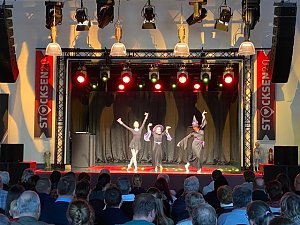 Tanzschule Radeva gastierte im Sondersh&auml;user Klubhaus Stocksen