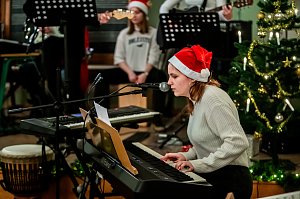 Begeisterndes Weihnachtskonzert im Humboldt-Gymnasium