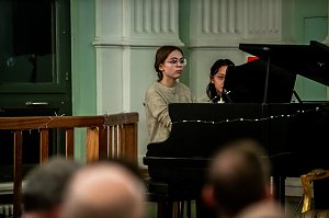 Begeisterndes Weihnachtskonzert im Humboldt-Gymnasium