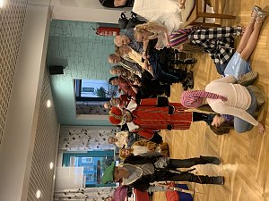 Weihnachtsfeier im Seniorenheim mit Grundsch&uuml;lern der F&ouml;rstemann-Schule