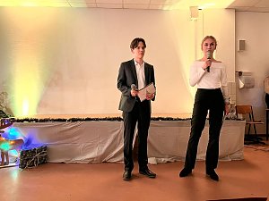 Lebendiger Adventskalender im Seiler-Gymnasium