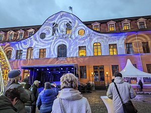 Weihnachtsmarkt und "Wei&szlig;e Schlossweihnacht" feierlich in Sondershausen er&ouml;ffnet