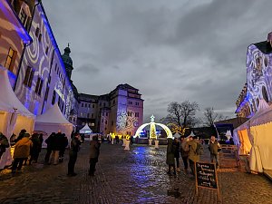 Weihnachtsmarkt und "Wei&szlig;e Schlossweihnacht" feierlich in Sondershausen er&ouml;ffnet
