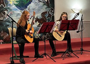 Argentinische Kl&auml;nge pr&auml;sentiert vom Gitarrenduo Sofia Wolf und Helene M&uuml;ller