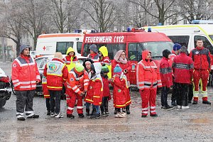 Das Friedenslicht aus Bethlehem wurde heute auf dem August-Bebel-Platz verteilt