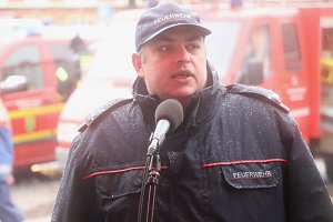Das Friedenslicht aus Bethlehem wurde heute auf dem August-Bebel-Platz verteilt