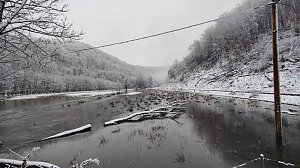 Schnee und Wasser
