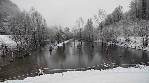Schnee und Wasser