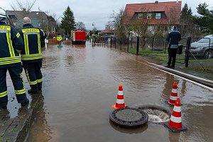 Hochwasserabwehr in Sundhausen