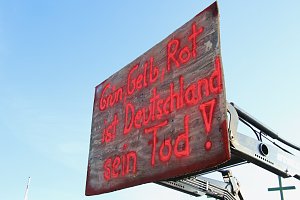 Bauernprotest an der B243