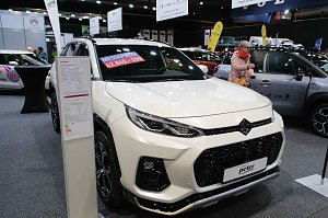 Peter Blei unterwegs auf der Automesse Erfurt