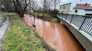 Hochwasser bei Sundhausen, Meldestufe 3 erreicht