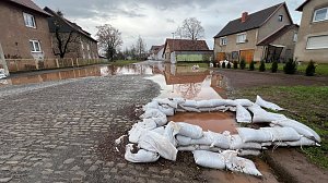 Hochwasser bei Sundhausen, Meldestufe 3 erreicht