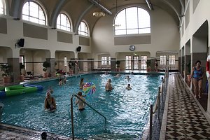 Knax Pool Party der Sparkasse im Badehaus