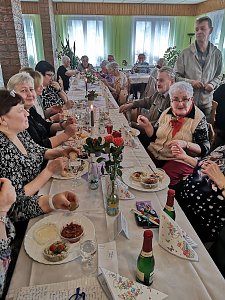 Frauentags-Kaffee im WB 4 gemeinsam mit Freunden
