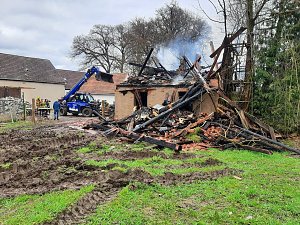 Brand und L&ouml;scharbeiten in Heldrungen