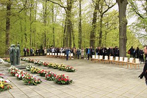 Gedenkveranstaltung zum 79. Tag der Befreiung des KZ Mittelbau-Dora