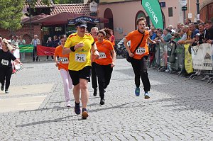 Eintausend L&auml;uferinnen und L&auml;ufer beteiligten sich am 3T&uuml;rmelauf in Bad Langensalza 2024