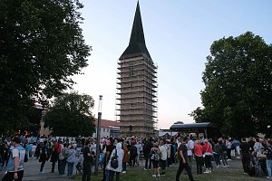 Gro&szlig;e Volksfeststimmung am 2. Tag auf dem Rolandsfest in Nordhausen