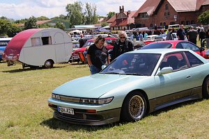 Oldtimertreff auf dem Scheunenhof