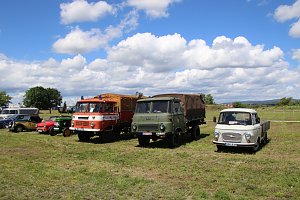 Oldtimertreff auf dem Scheunenhof