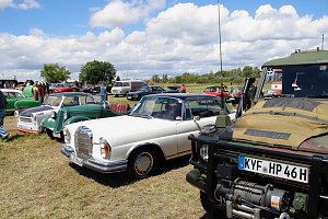 Oldtimertreff auf dem Scheunenhof
