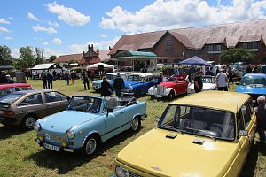 Oldtimertreff auf dem Scheunenhof