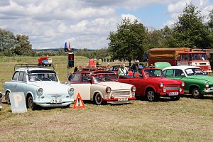 Oldtimertreff auf dem Scheunenhof