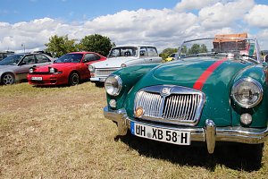 Oldtimertreff auf dem Scheunenhof