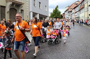 Gro&szlig;er festlicher Umzug zum 211. Brunnenfest in Bad Langensalza