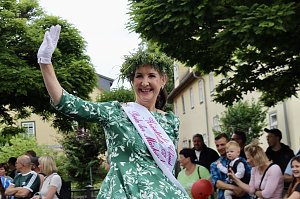 Farbenfroher Festumzug zum 211. Brunnenfest in Bad Langensalza