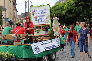 Farbenfroher Festumzug zum 211. Brunnenfest in Bad Langensalza