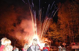 Walpurgis auf dem Grillplatz