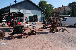 Motoren- und Maschinenschau zu Dreschfest in Sundhausen