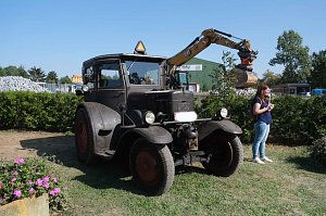 Motoren- und Maschinenschau zu Dreschfest in Sundhausen